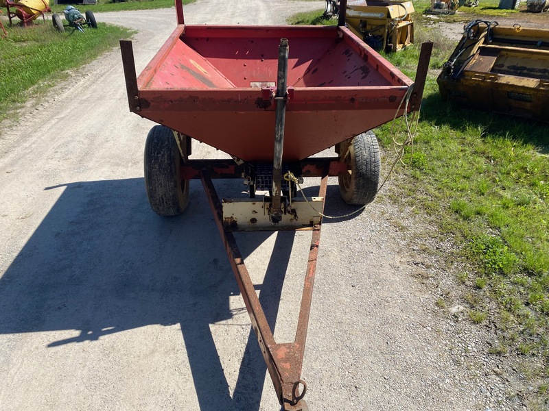Chemical/Fertilizer Application  Lilliston Speed-Spred Fertilizer Spreader - 1 Ton Photo